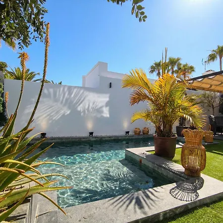 Willa Tharros, Solarium And Heated Pool *